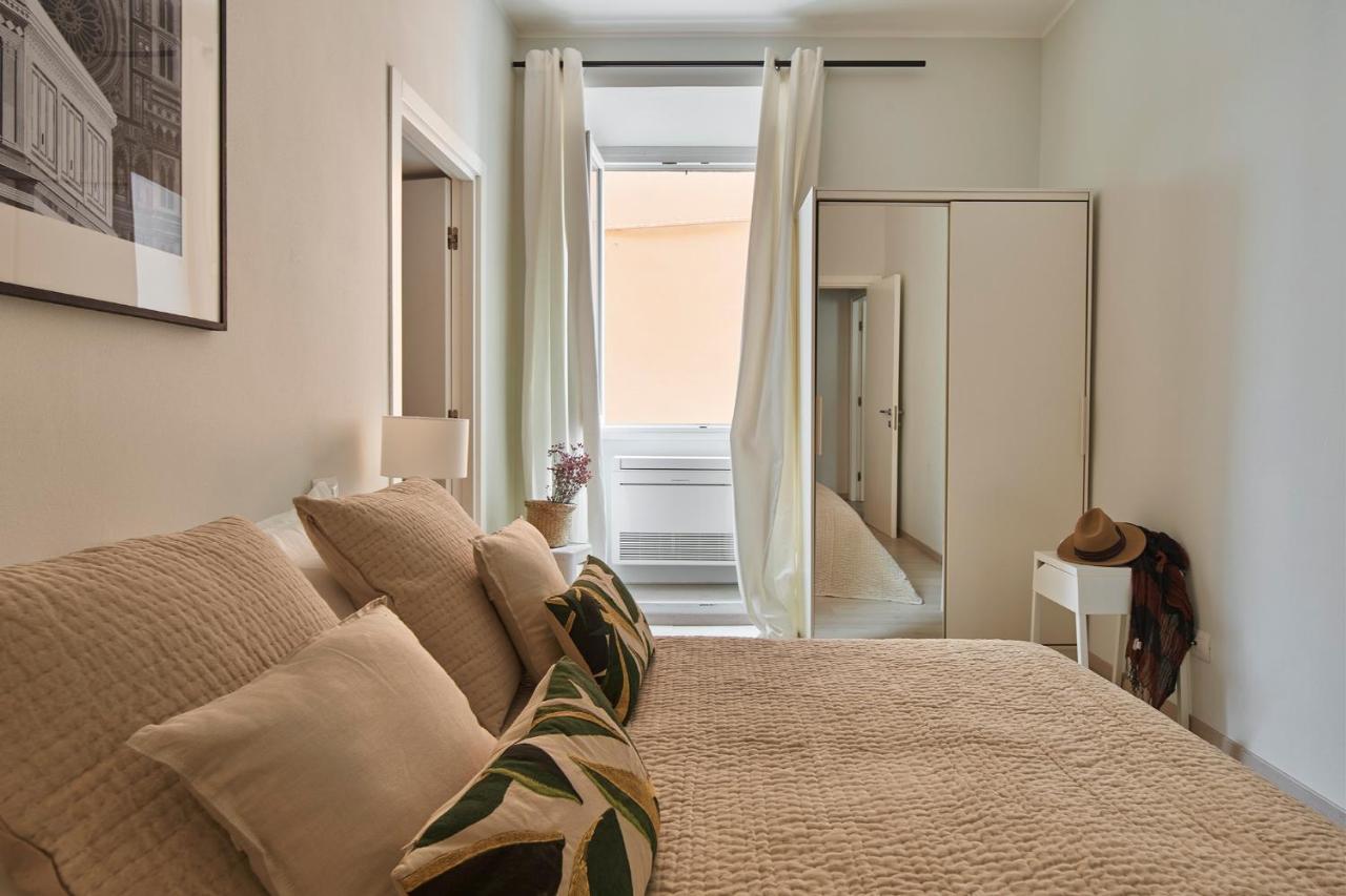 3 Master Bedrooms With Balcony On The River With Views Firenze Esterno foto