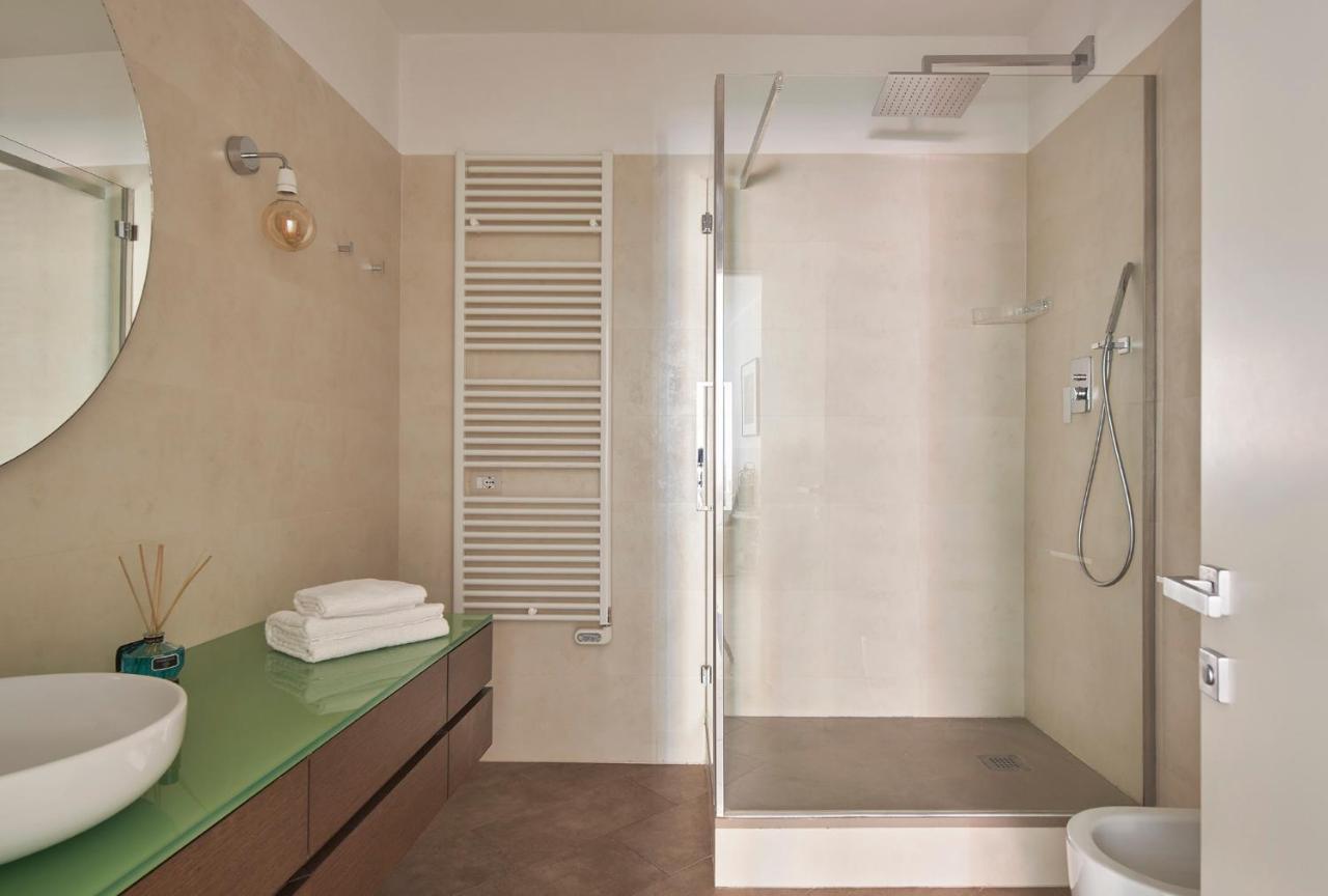 3 Master Bedrooms With Balcony On The River With Views Firenze Esterno foto