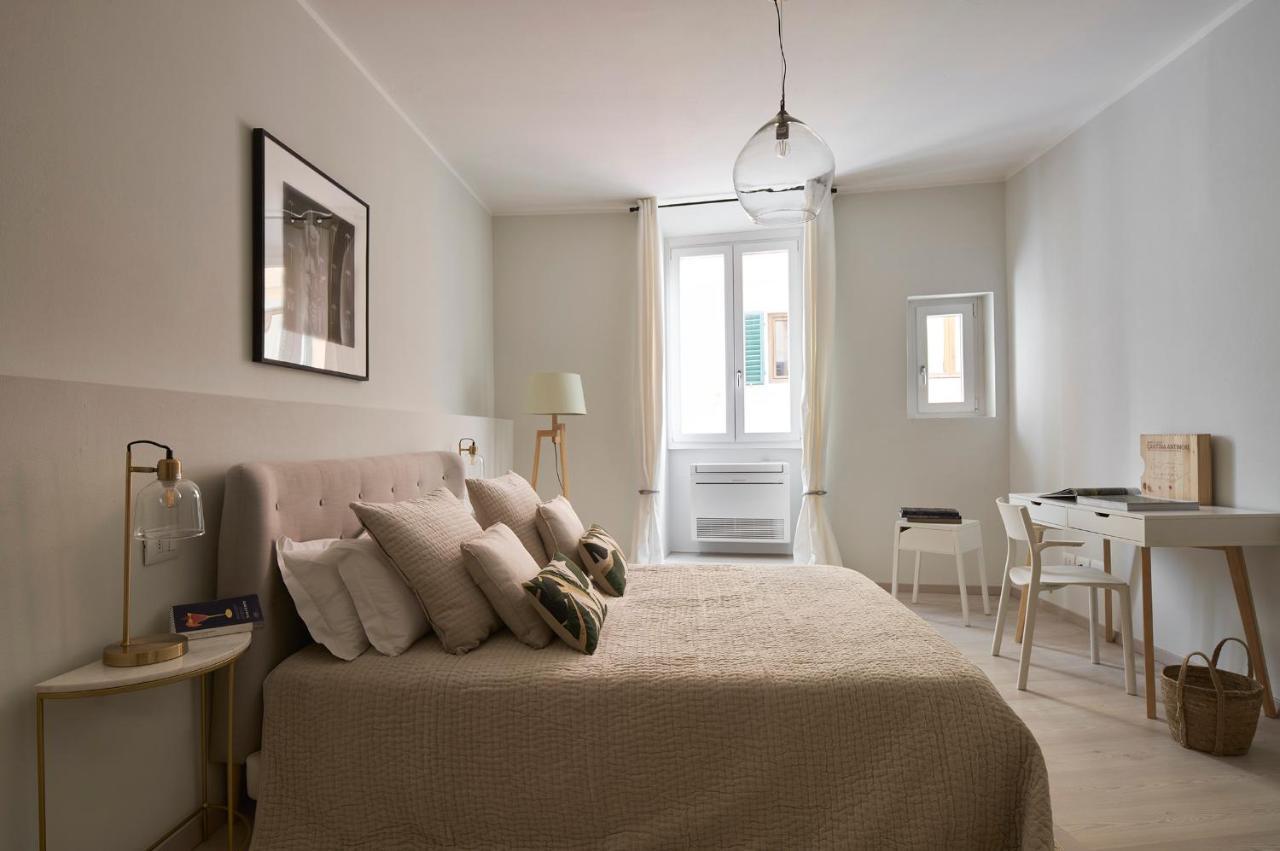 3 Master Bedrooms With Balcony On The River With Views Firenze Esterno foto