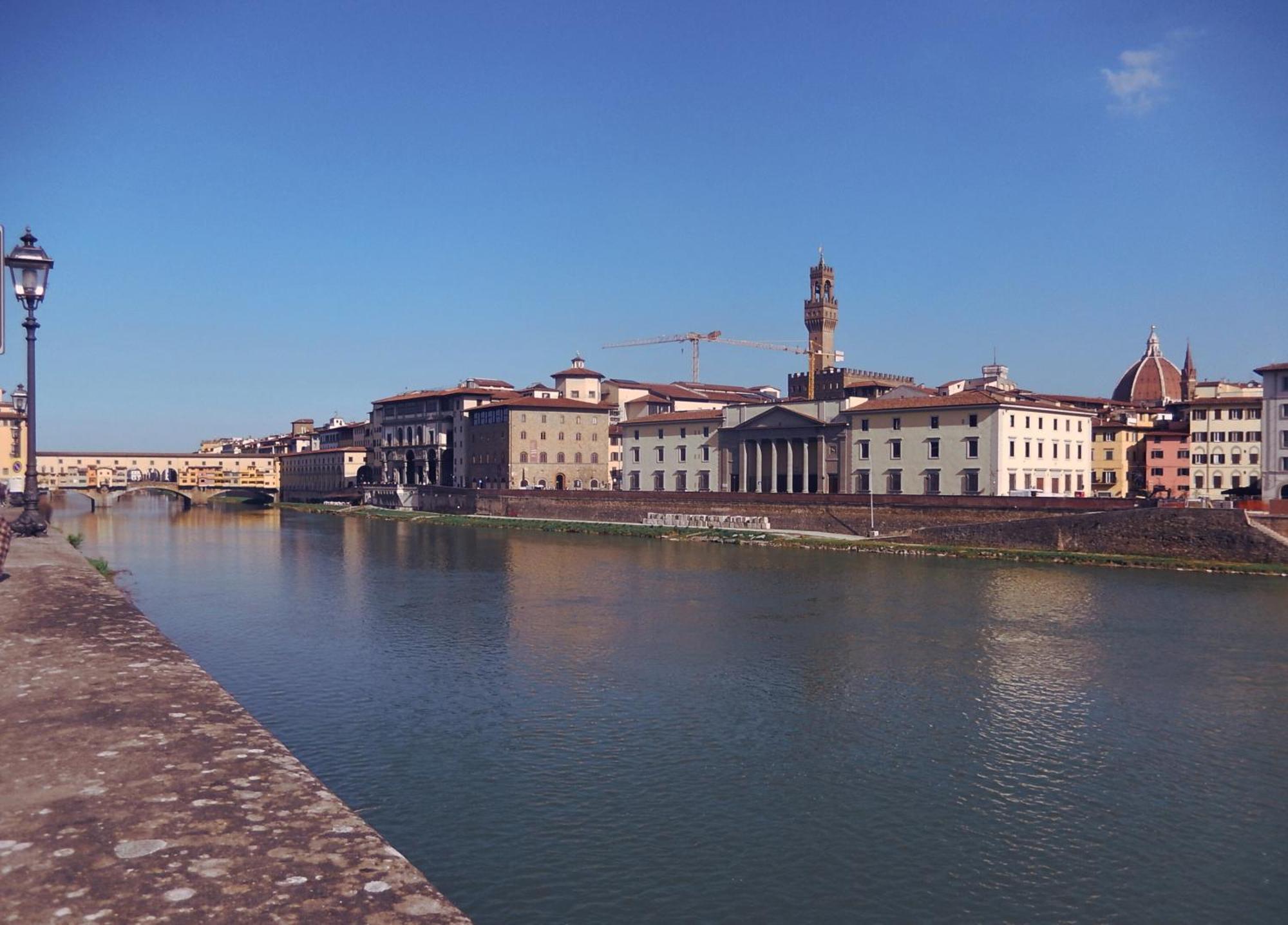 3 Master Bedrooms With Balcony On The River With Views Firenze Esterno foto